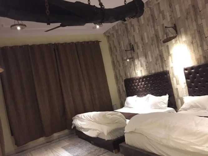 4 Bedrooms Villa