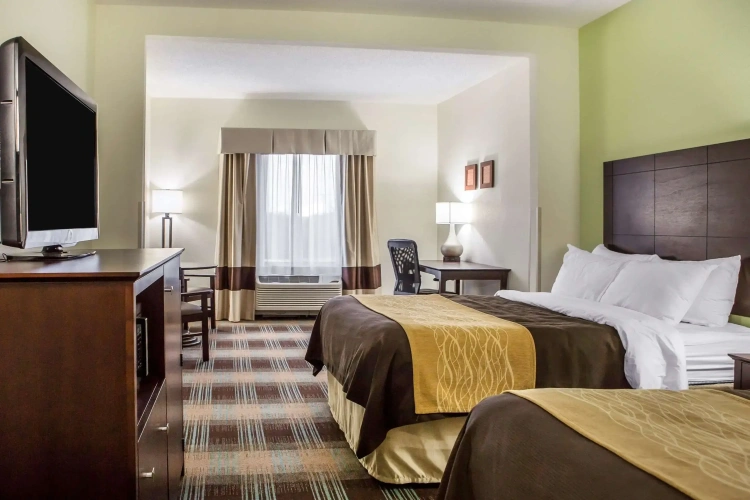 Standard Quadruple room