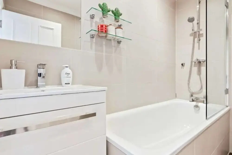 Splendid, Design 1 Bed apt in Hampstead