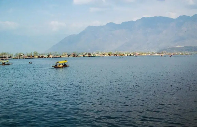 Kings Paradise Houseboat