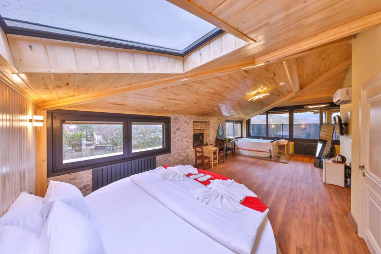 Agva Pieria Luxury Hotel