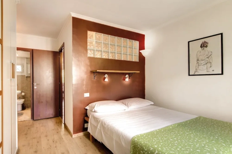 1 Bedroom Apartment with balcony