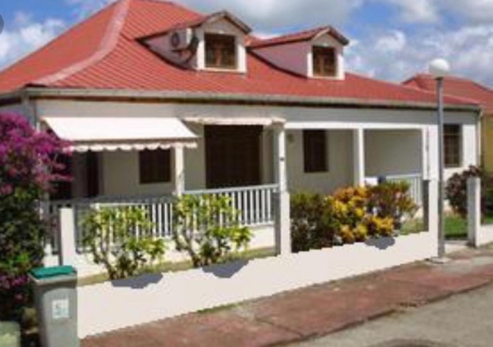 3 Bedrooms Villa