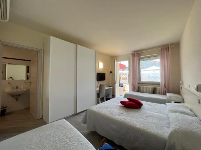 Standard Quadruple room
