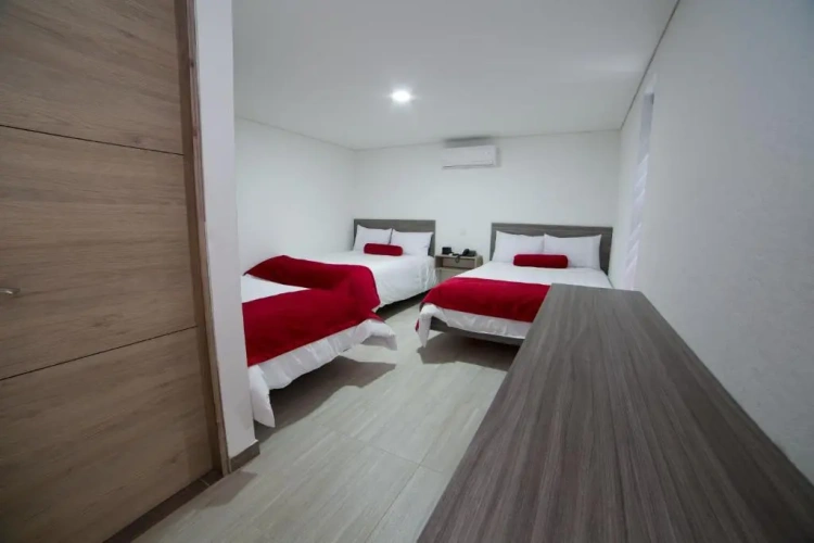 Standard Triple room