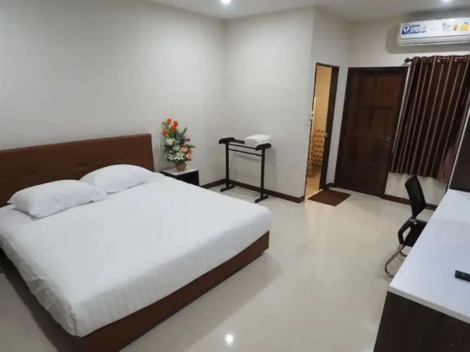 Waritthon Residence