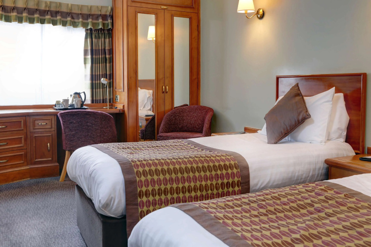 Plus Pinewood On Wilmslow Hotel Cheshire photo 7