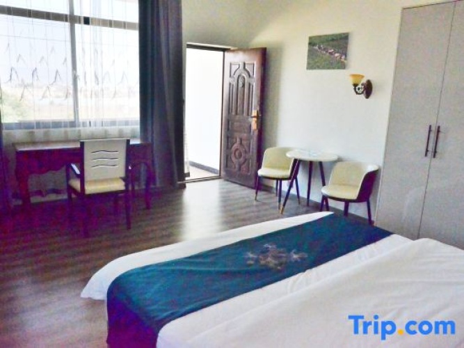 Suite with balcony
