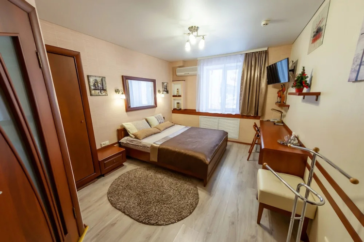 City Hotel