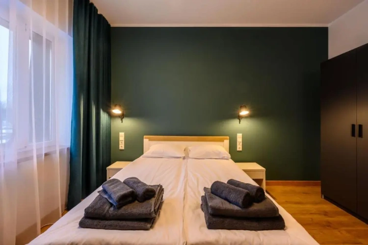 1 Bedroom Apartment