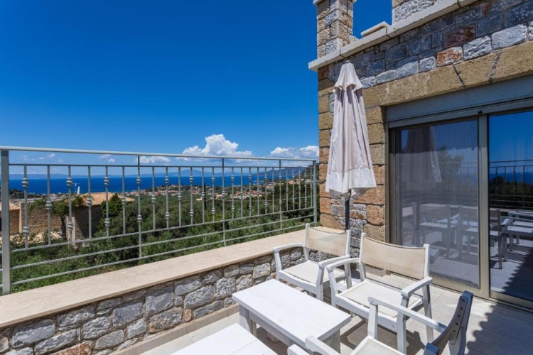 3 Bedrooms Villa