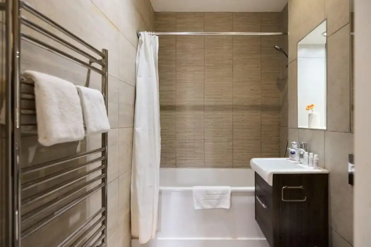 The Harlesden Breakout - Glamorous 2Bdr Flat