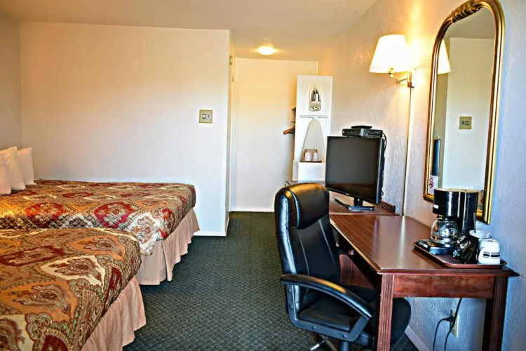 Stagecoach Motel