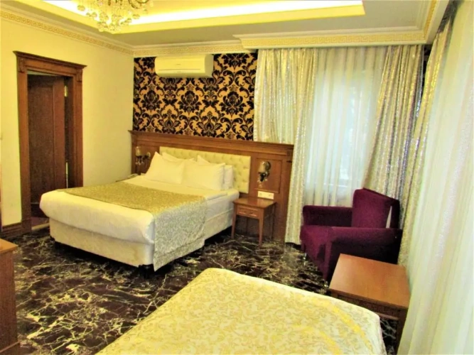 Standard Triple room