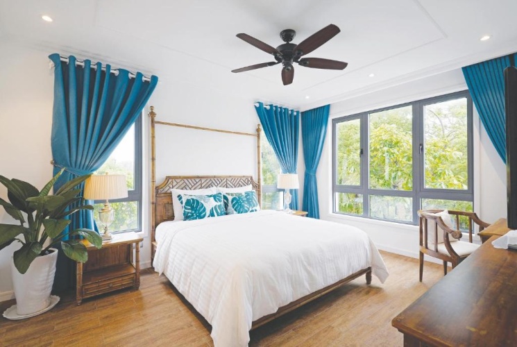 3 Bedrooms Villa with garden view