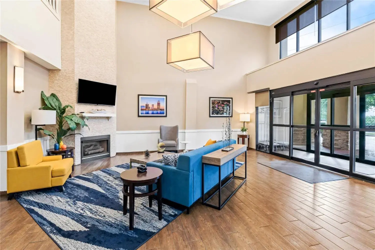 Comfort Suites Mobile East Bay