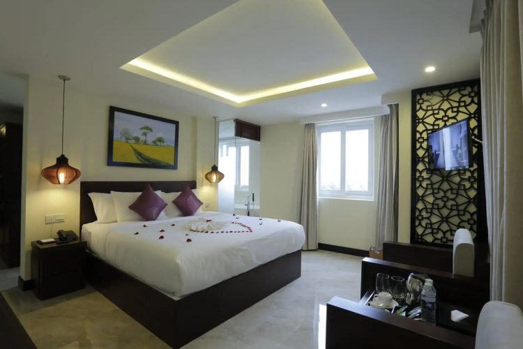 River Suites Hoi An Hotel