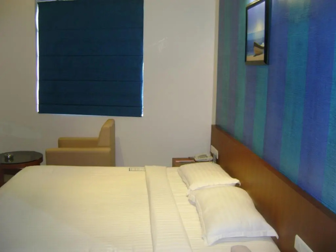Hotel Marina Residency