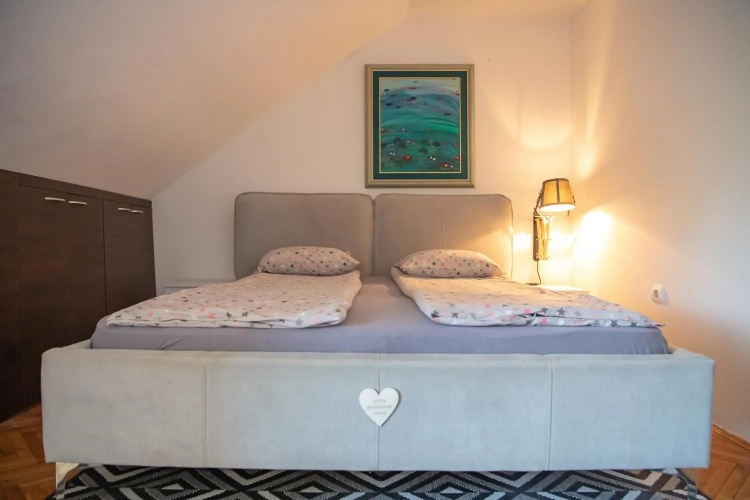 Little penthouse Vanja