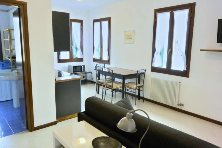 Ca Nova Apartments