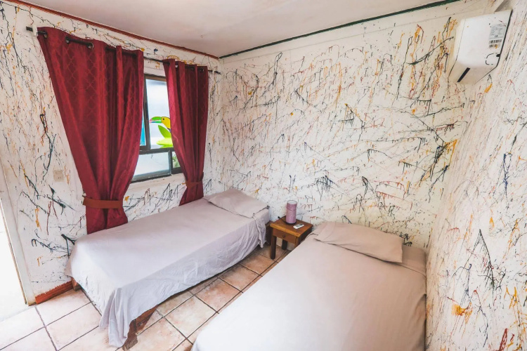 Pura Vida Hostel