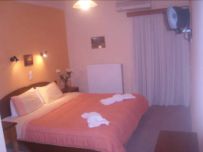 Themisto Hotel