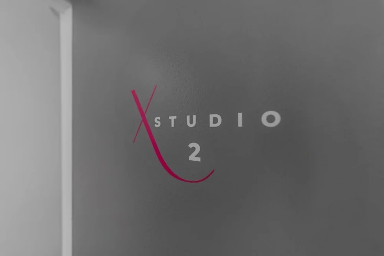 Twin Studio