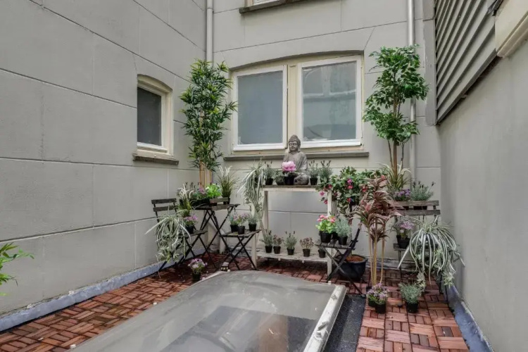 Zen Apartment
