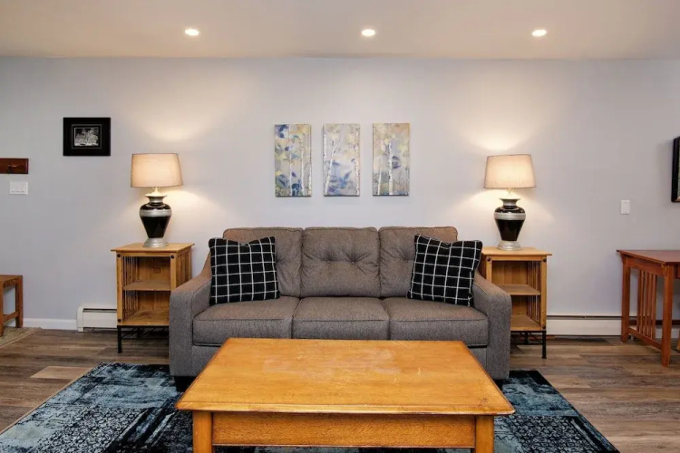 Timber Ridge Unit 2e 1 Bedroom Condo by RedAwning