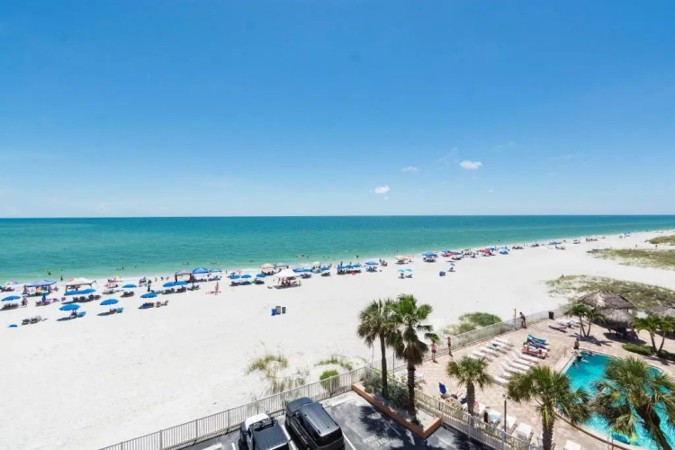 #411 Beach Place Condos
