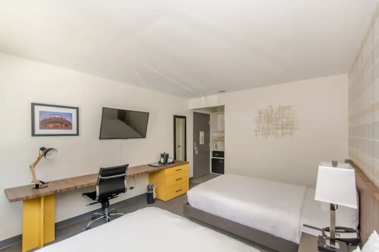 Deluxe Quadruple room