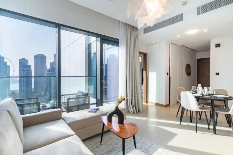 High Floor and full Marina view