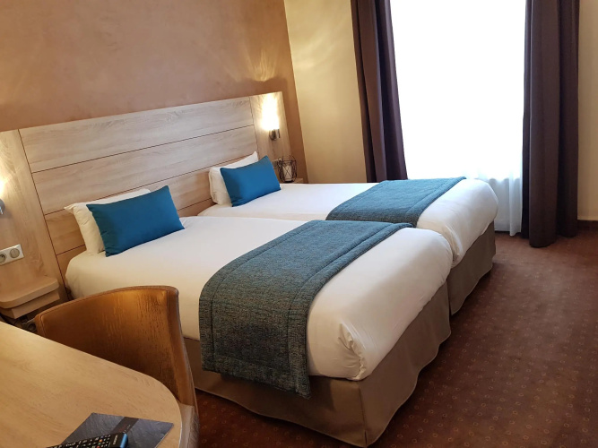 Hotel Champerret Elysees