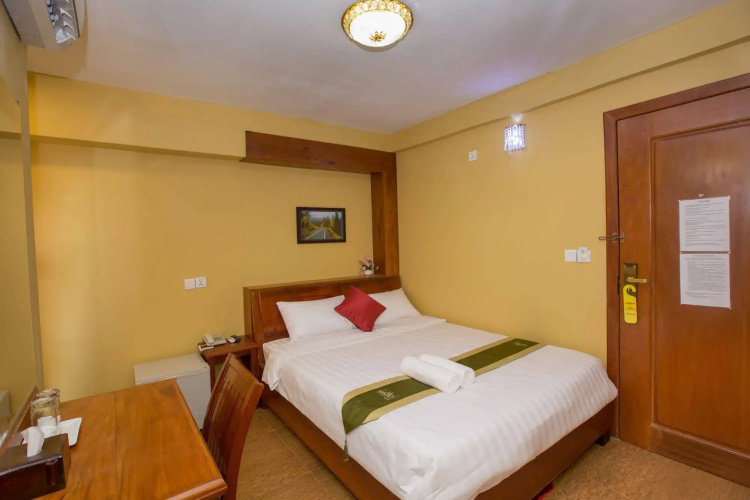 Precious House Guesthouse