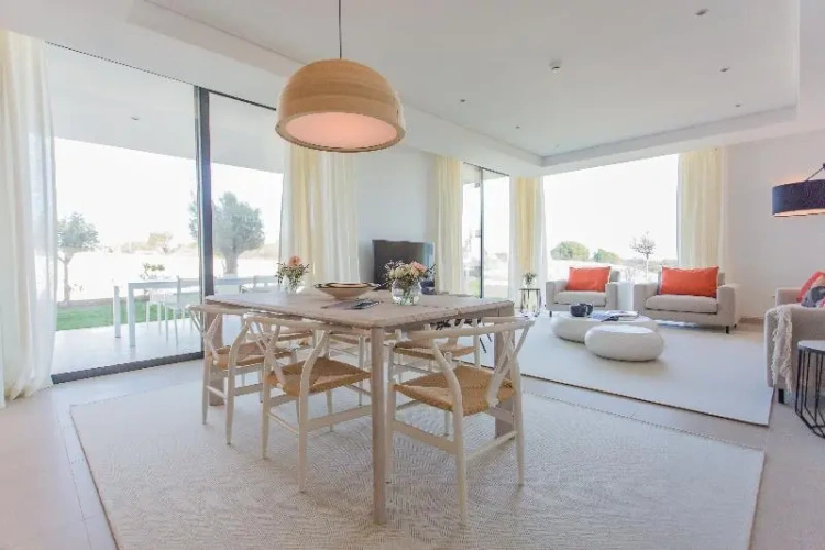 1 Bedroom Apartment with balcony
