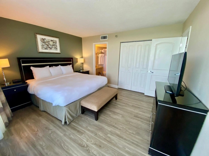 Radisson Suite Hotel Oceanfront