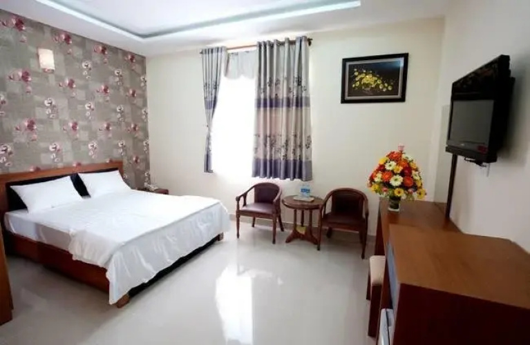 Tin Hoa Hotel 1