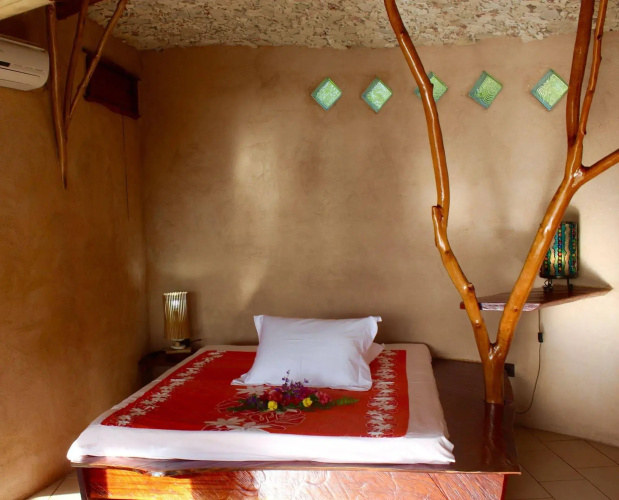 Vanira Lodge
