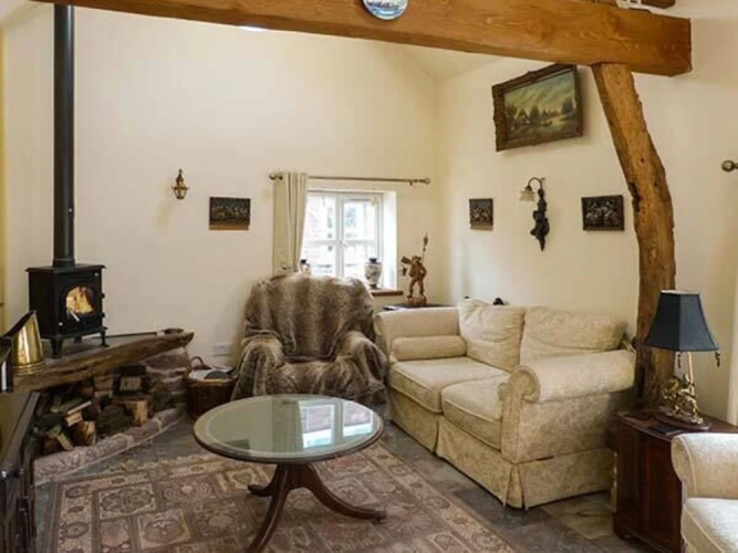 Folly Foot Barn