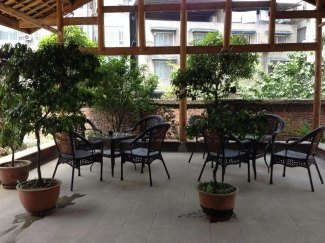 Leyijia Hotel