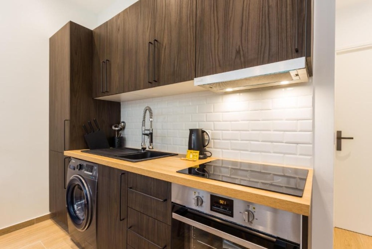2 Bedrooms Apartment