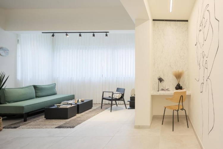 2 Bedrooms Apartment with balcony