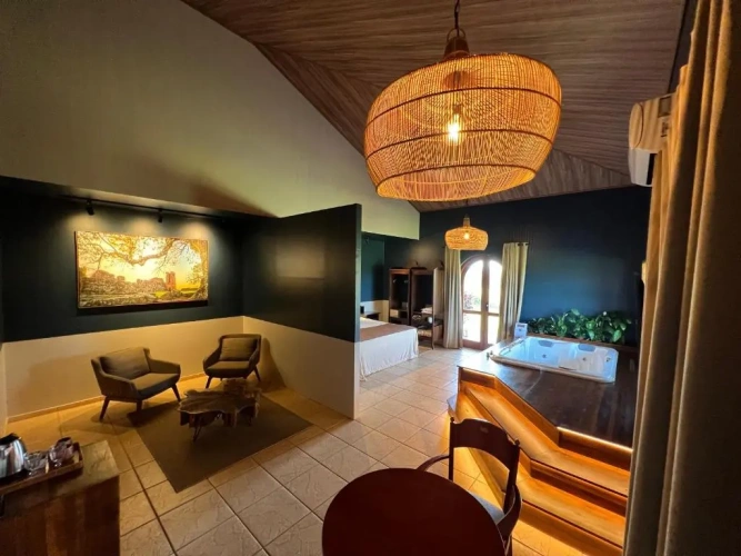 Deluxe Suite with balcony