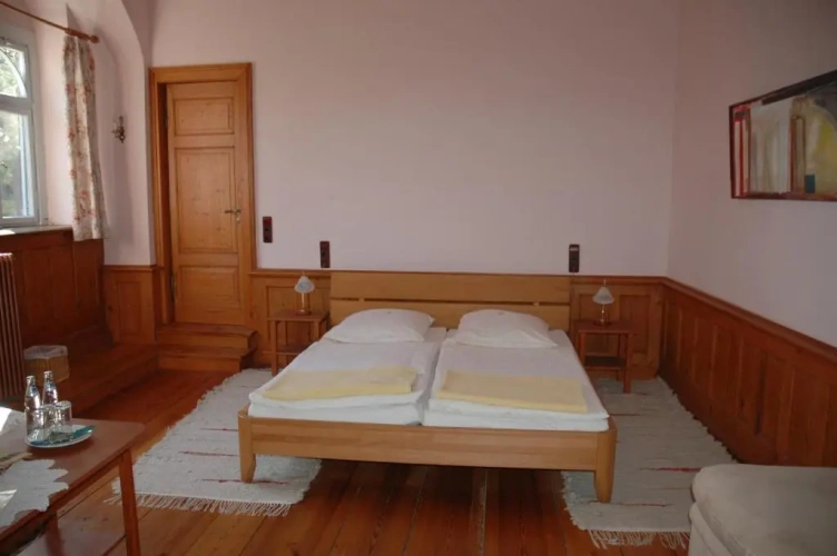 Standard Double Suite