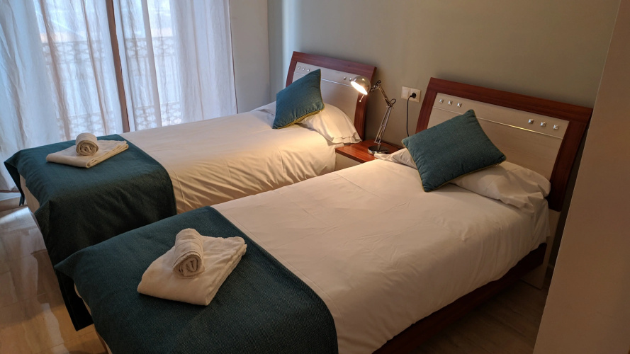 Life Apartments Alameda Colon