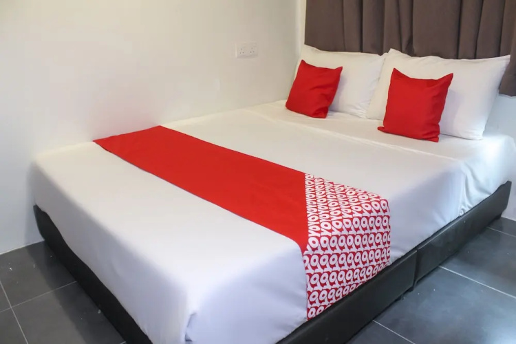 Oyo 90035 Star Hotel