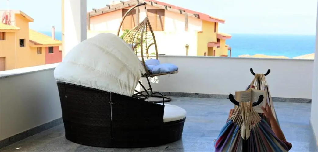 Appartamento con grande terrazza VISTA MARE