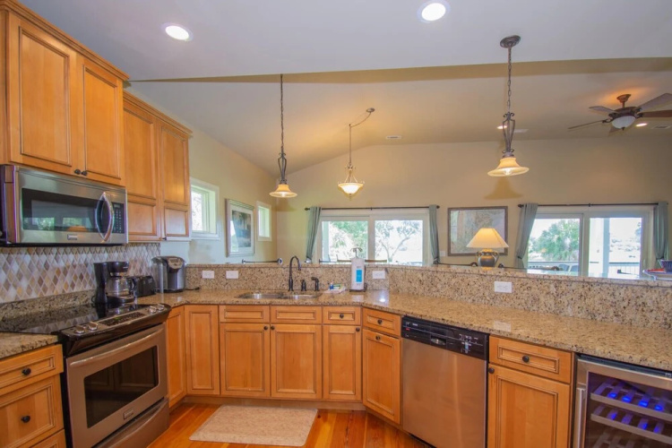 538 Remora Dr