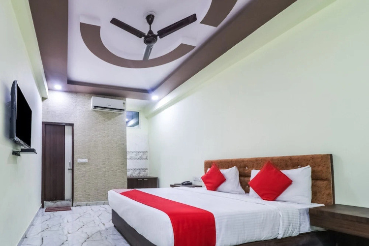 OYO 26223 The Royal Haveli