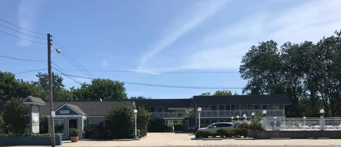 Cape Harbor Motor Inn